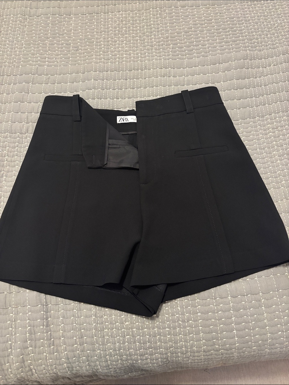 ZARA Black High-Waist Tailored Shorts with Belt Loops